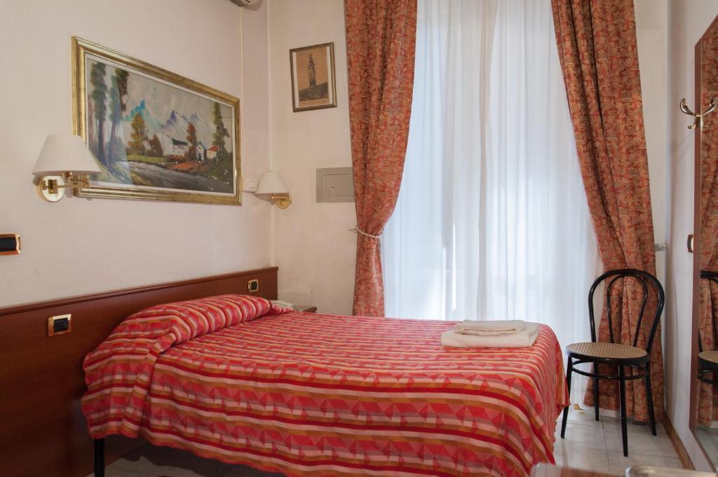Vip Hotel Piacenza Bilik gambar